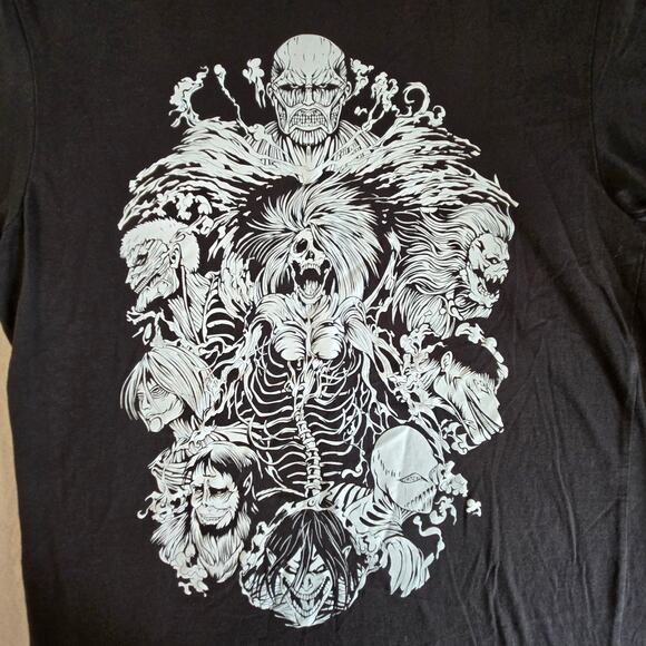 Turner Bros Anime "Attack on All Titans" Short Sleeve T-Shirt Men's Medium Black - Picture 2 of 7